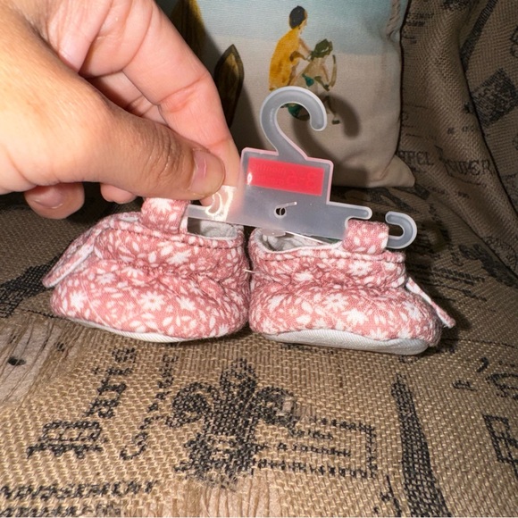 Carter'S NWT! Just One You Baby White/Red Quilted Construction Slippers - Picture 5 of 8